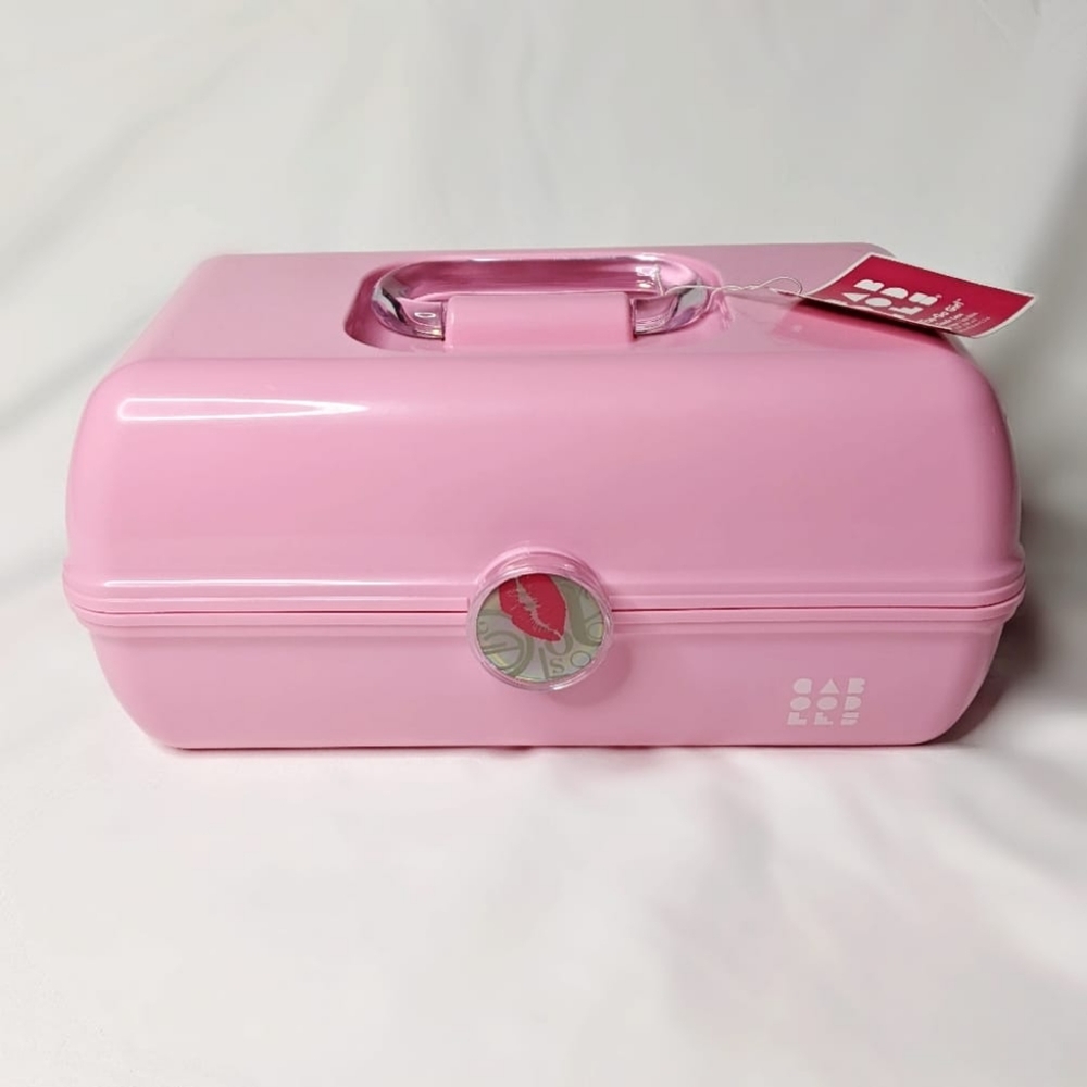 Caboodles "On the Go Girl" Classic case